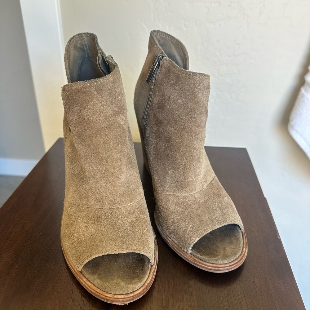 Vince Camuto suede booty